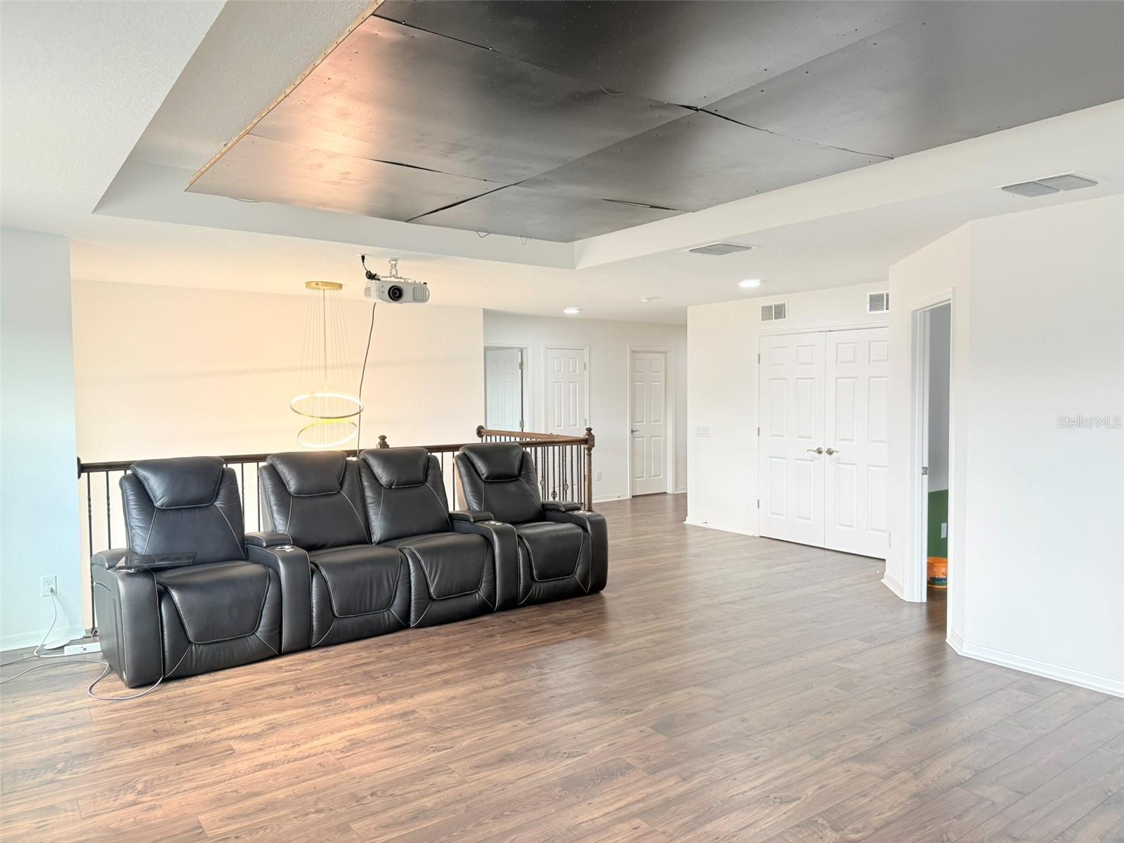 11131 SUNDRIFT DR, TAMPA, FL, 33647