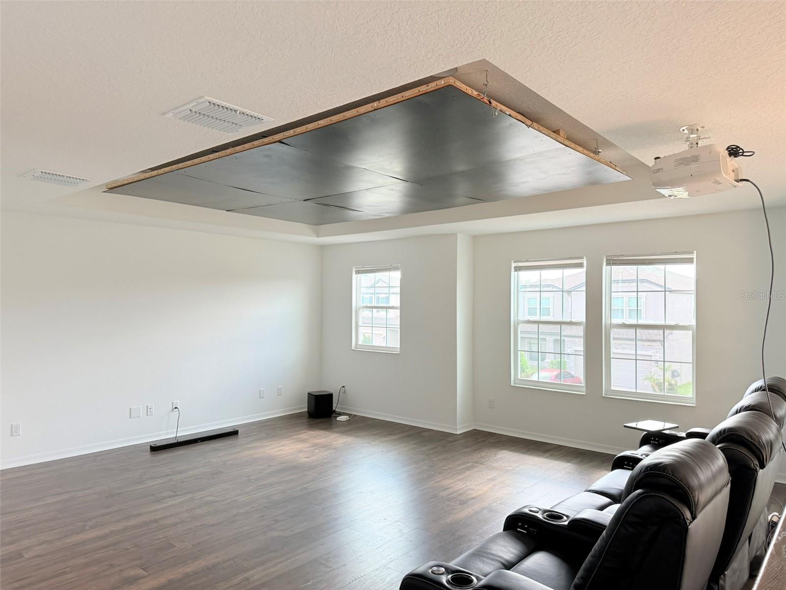 11131 SUNDRIFT DR, TAMPA, FL, 33647