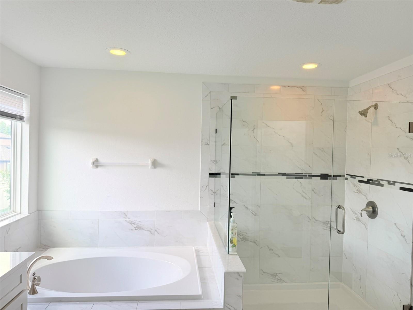 11131 SUNDRIFT DR, TAMPA, FL, 33647