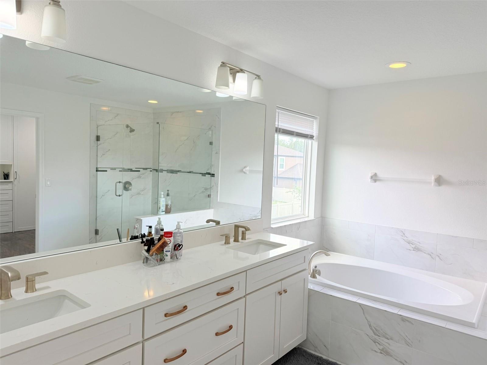 11131 SUNDRIFT DR, TAMPA, FL, 33647