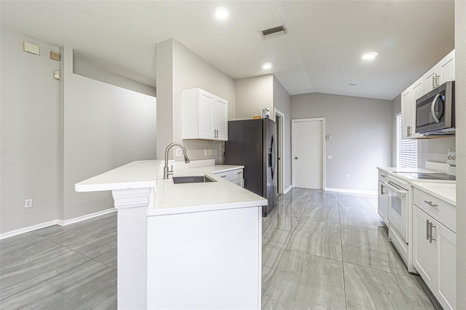 5553 GALLANT FOX CT, WESLEY CHAPEL, FL, 33544