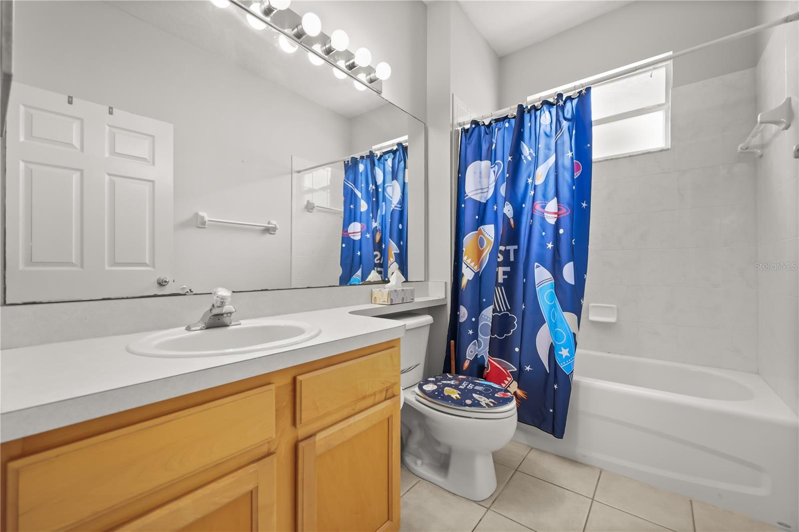 333 HIGHER COMBE DR, DAVENPORT, FL, 33897