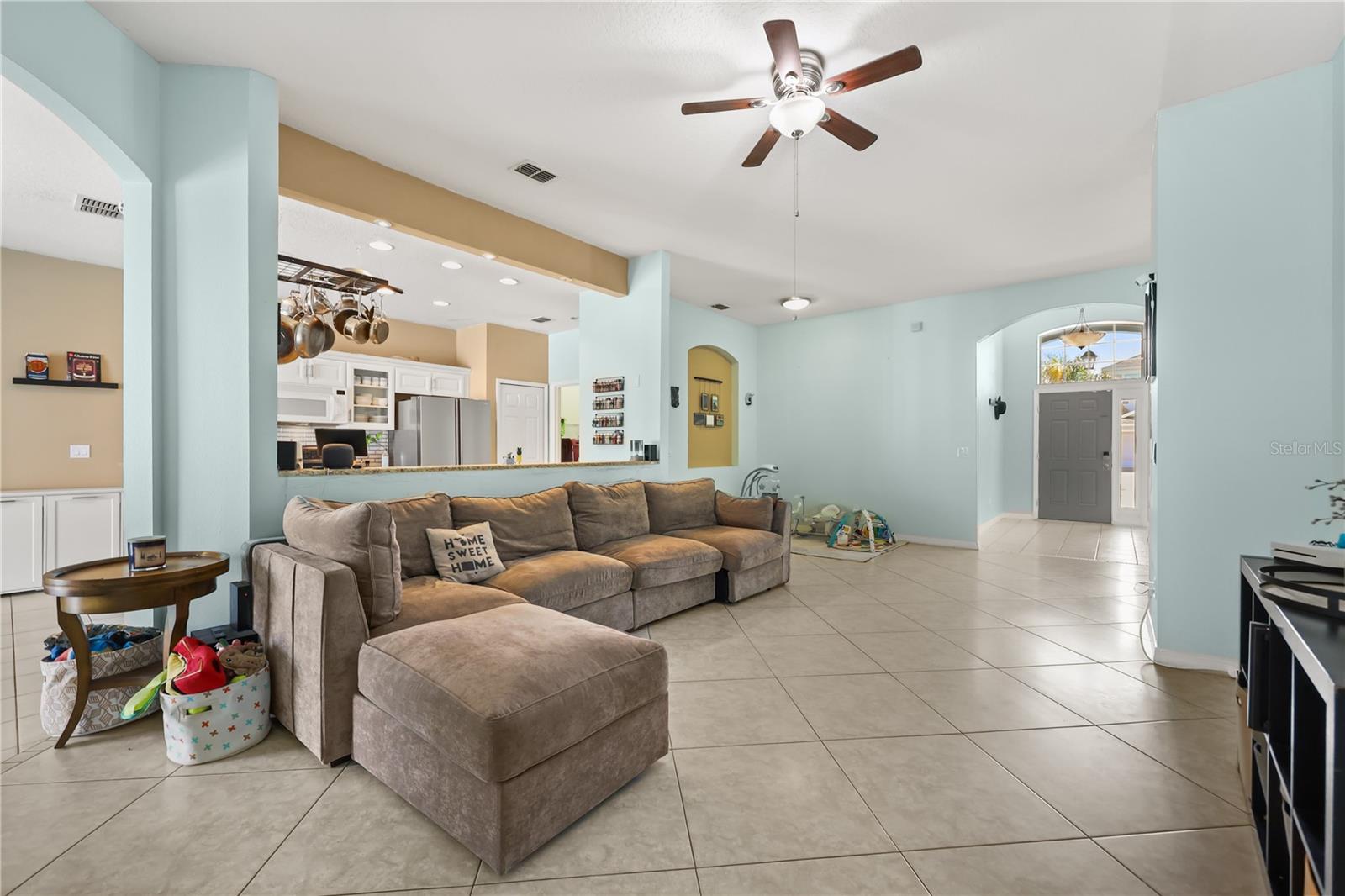 333 HIGHER COMBE DR, DAVENPORT, FL, 33897