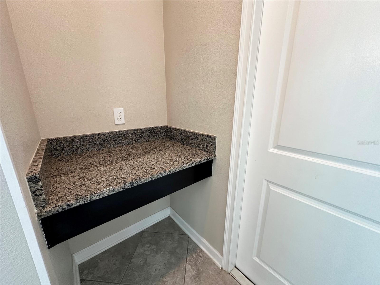 10182 AUTHORS WAY, ORLANDO, FL, 32832