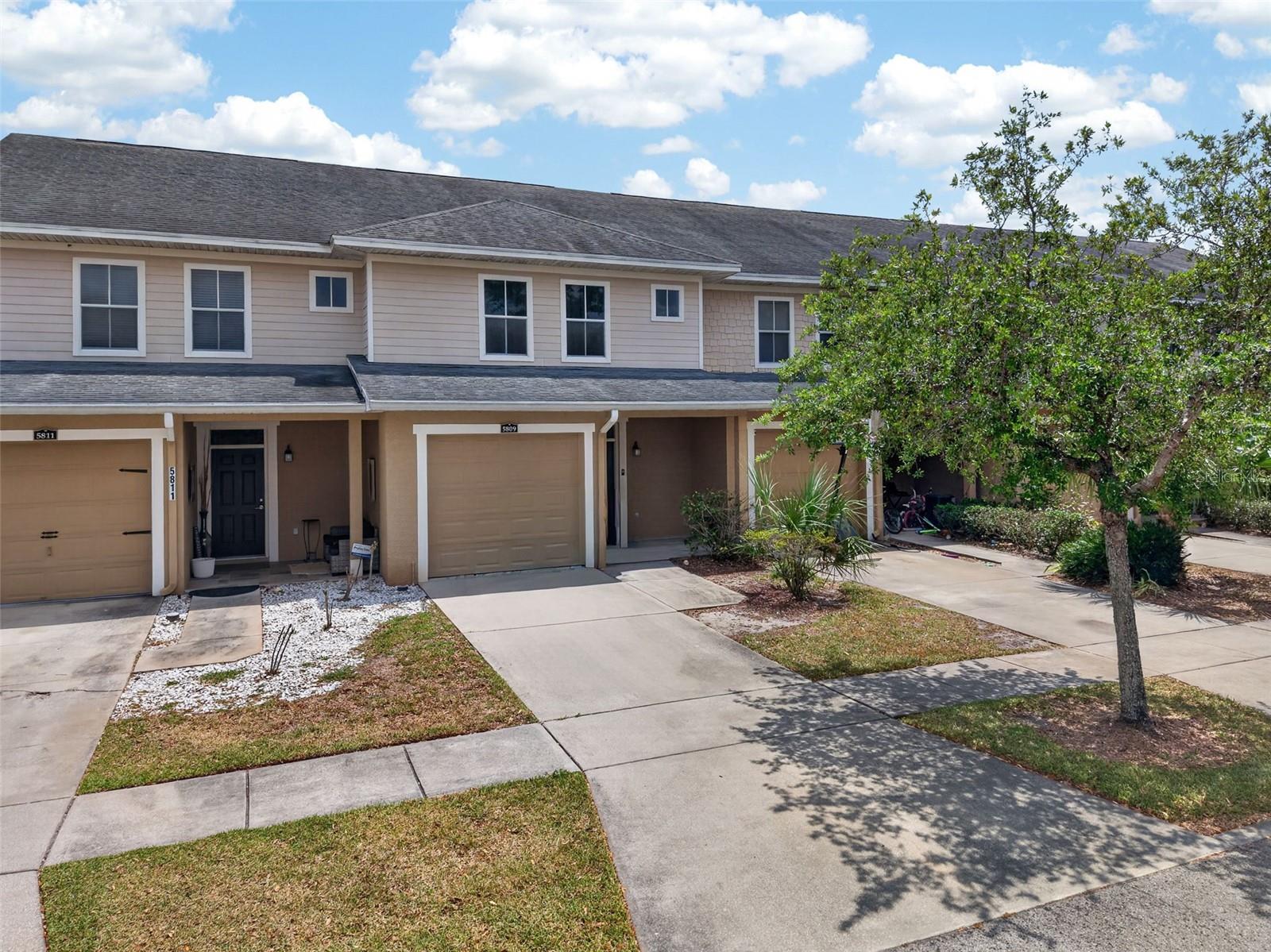 5809 LEOPARDSTOWN DR, TAMPA, FL, 33610