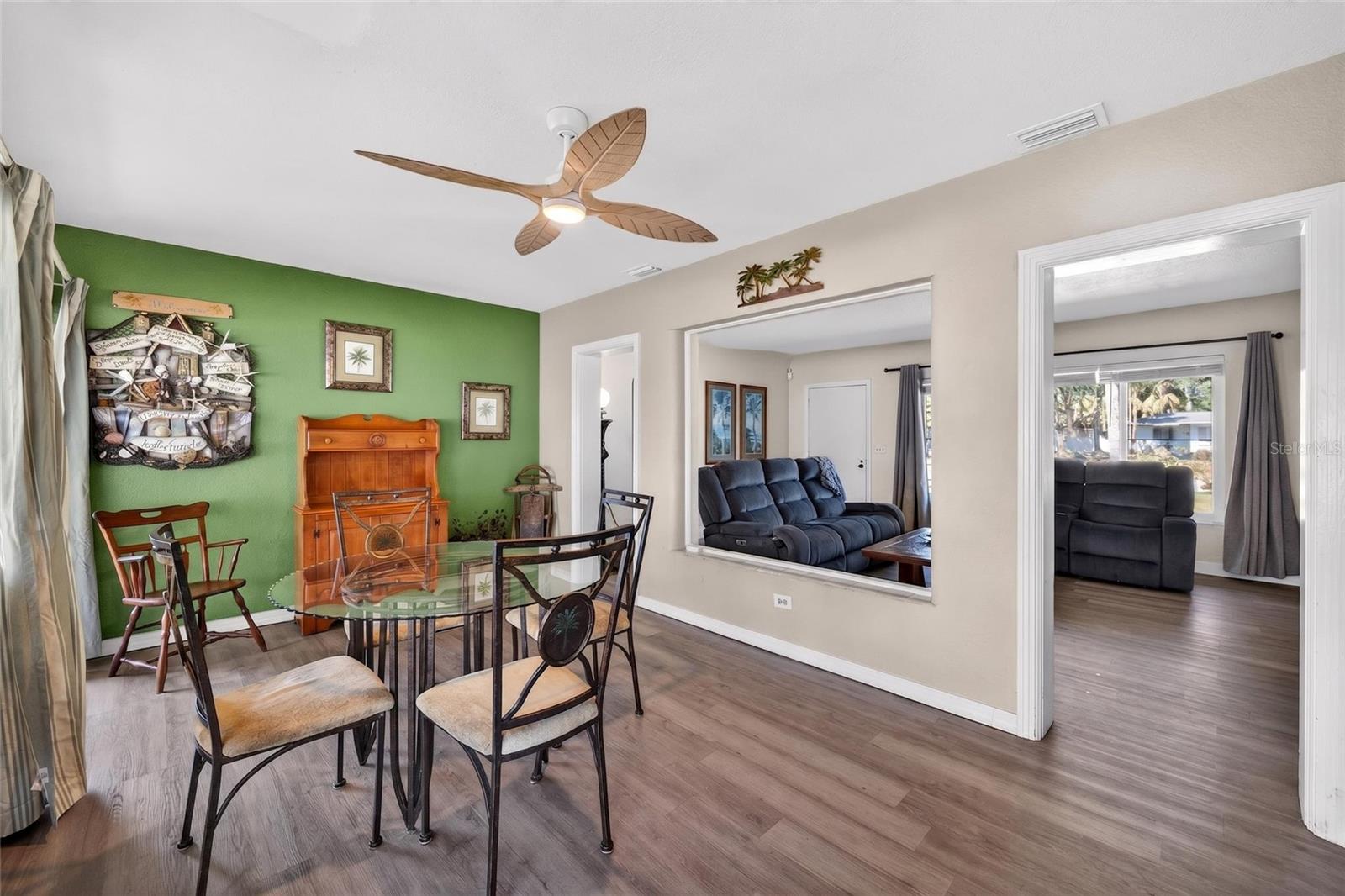 219 S SATURN AVE, CLEARWATER, FL, 33755