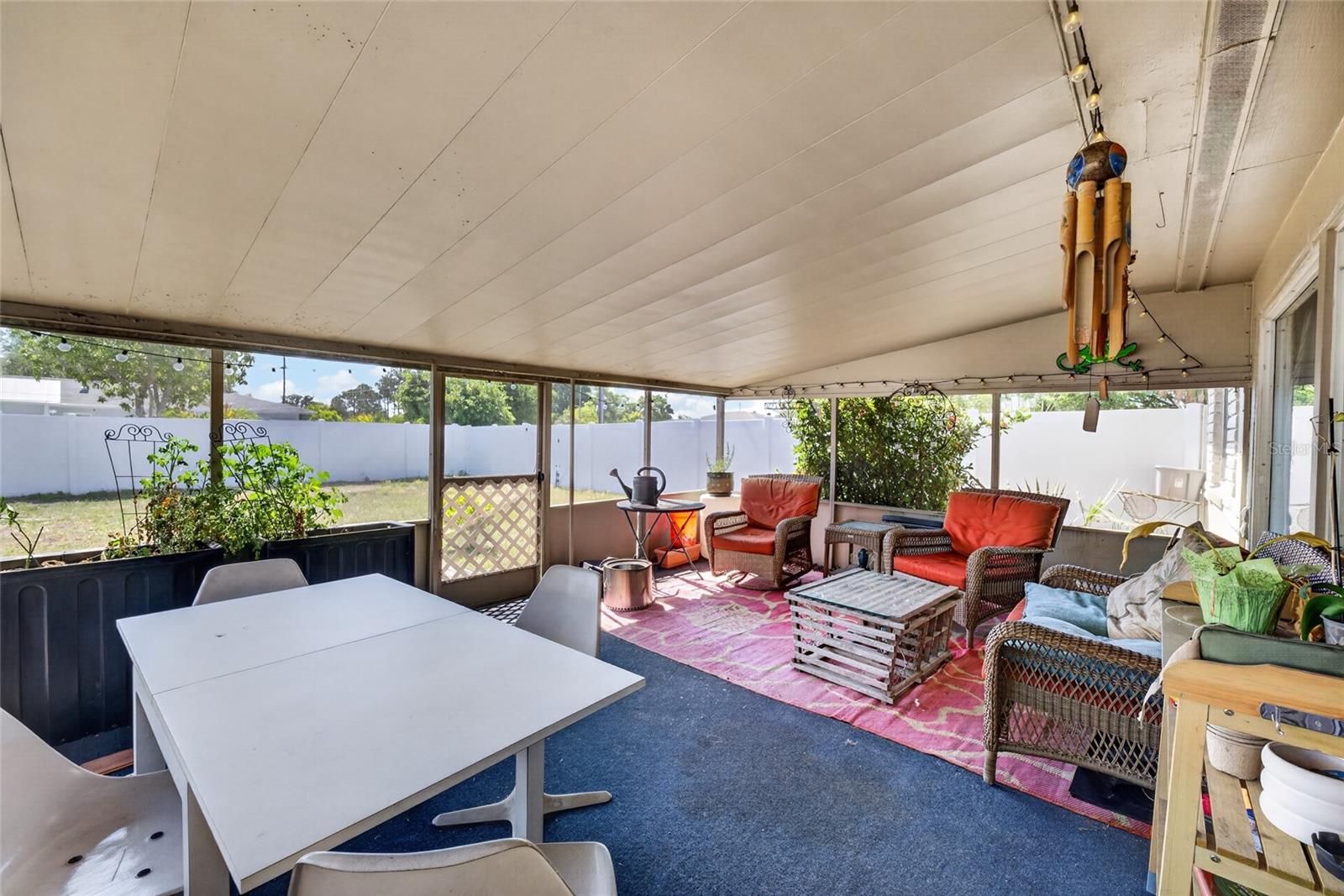 219 S SATURN AVE, CLEARWATER, FL, 33755