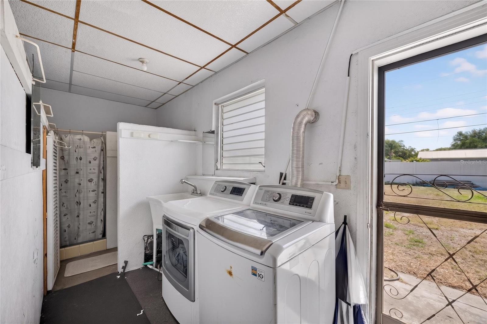 219 S SATURN AVE, CLEARWATER, FL, 33755