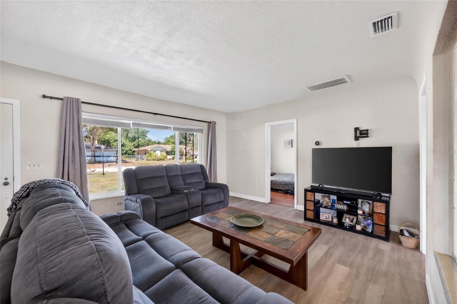 219 S SATURN AVE, CLEARWATER, FL, 33755