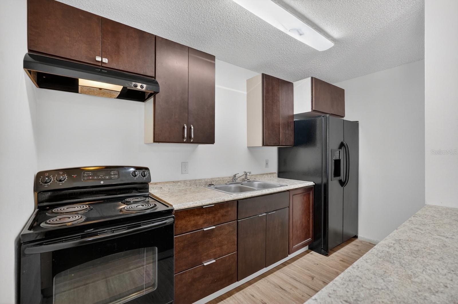 1060 E PATRICK CIR, DAYTONA BEACH, FL, 32117