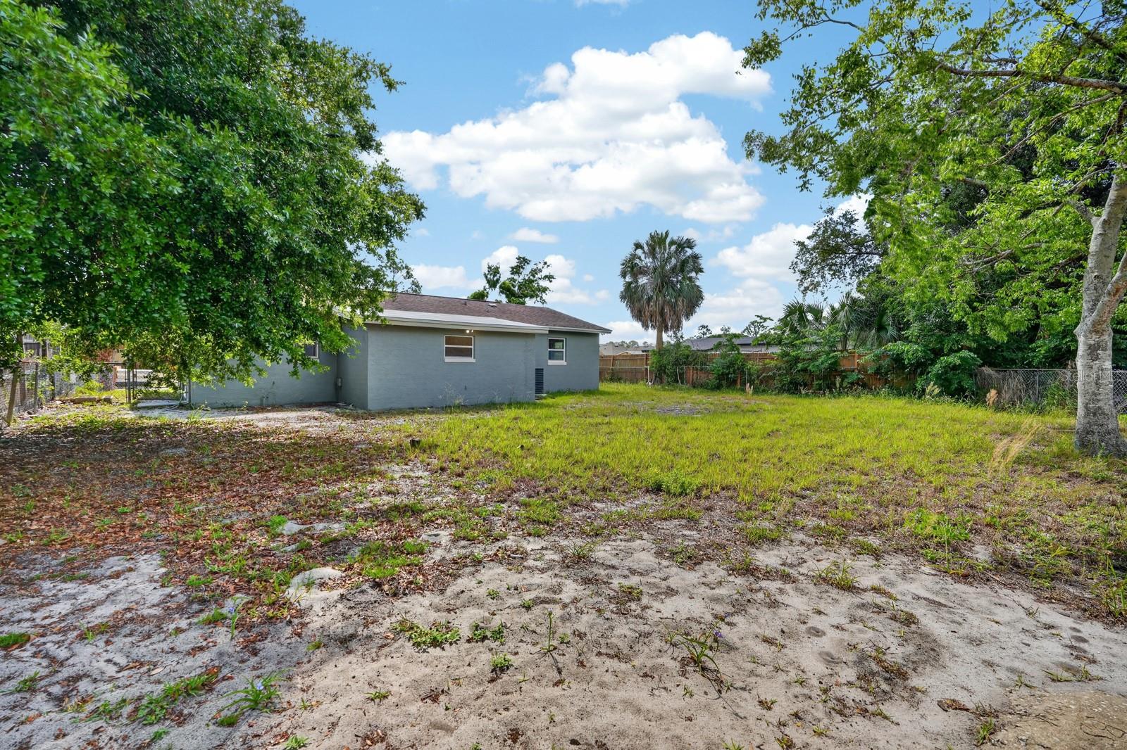 1060 E PATRICK CIR, DAYTONA BEACH, FL, 32117