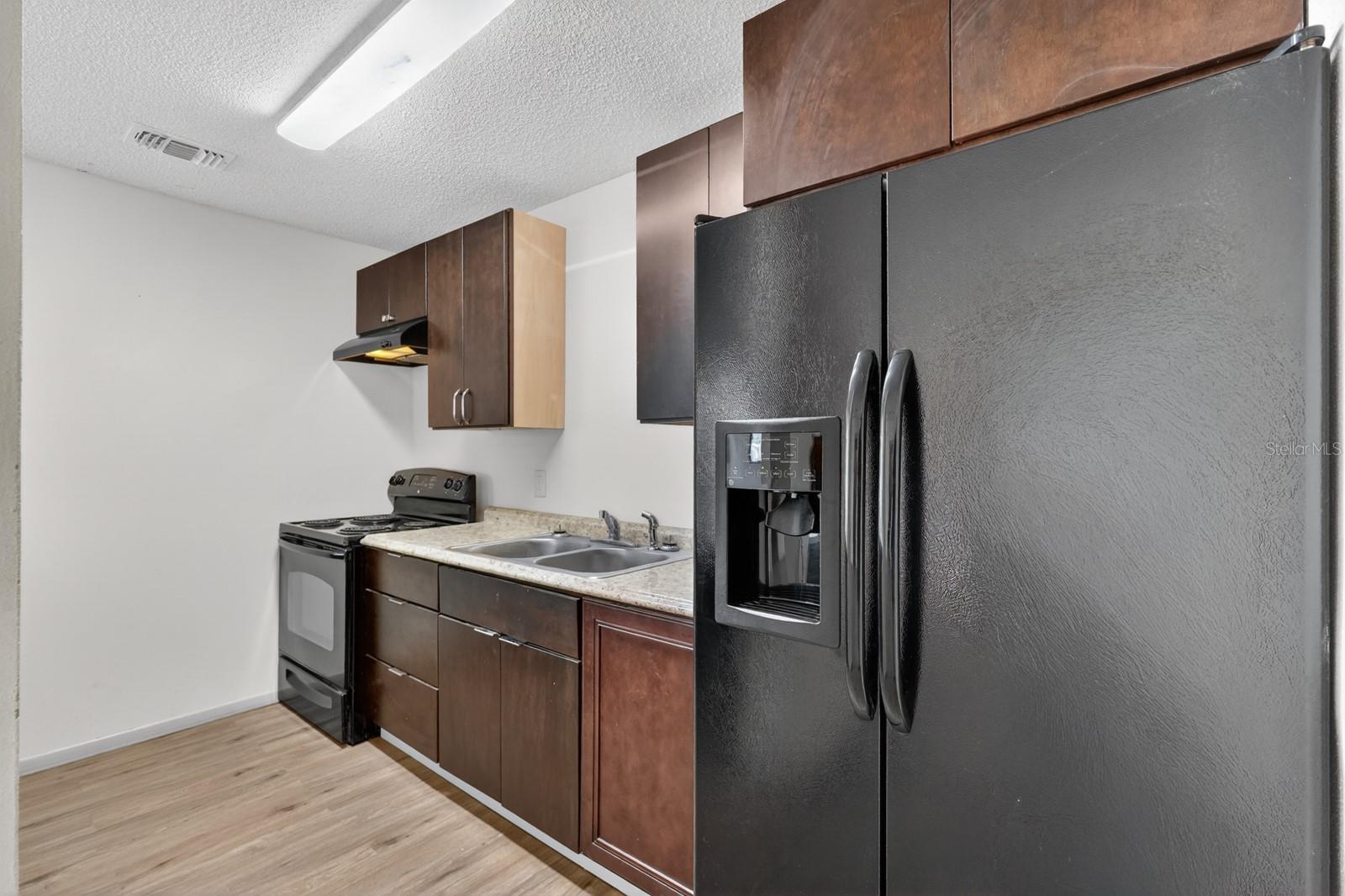 1060 E PATRICK CIR, DAYTONA BEACH, FL, 32117