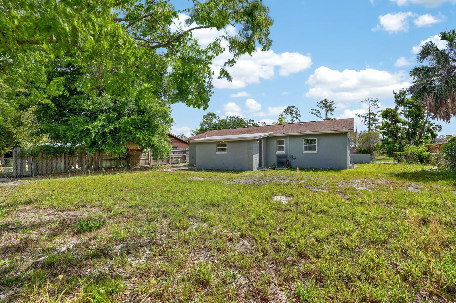 1060 E PATRICK CIR, DAYTONA BEACH, FL, 32117