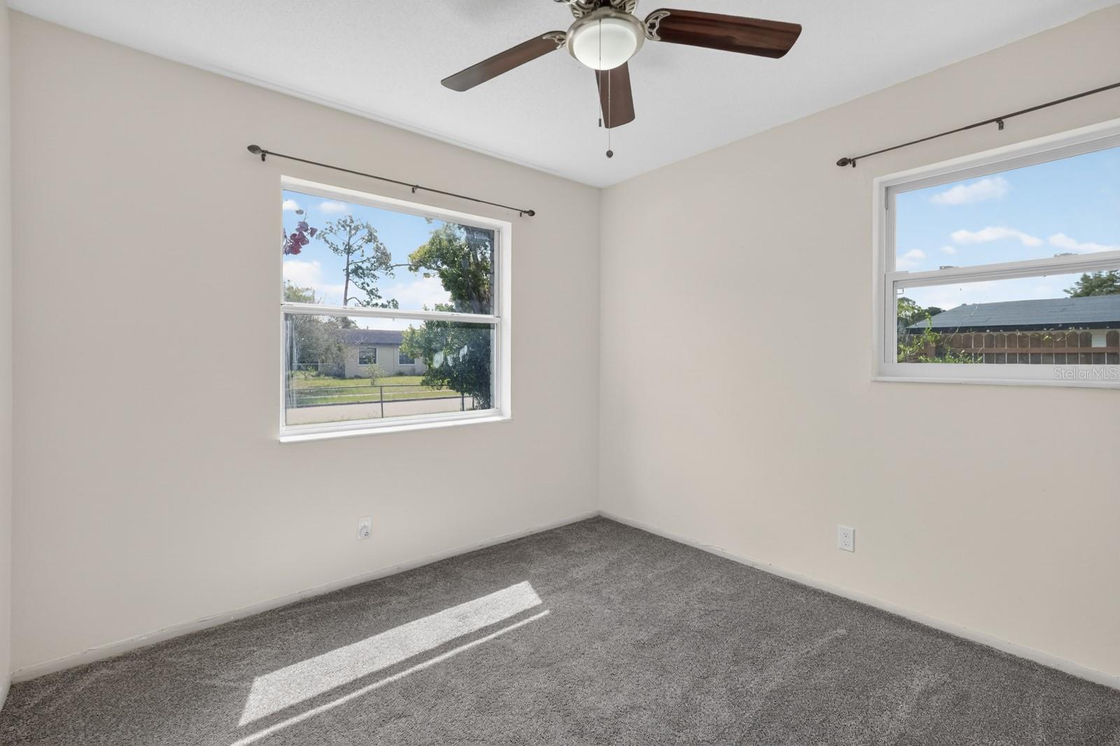 1060 E PATRICK CIR, DAYTONA BEACH, FL, 32117