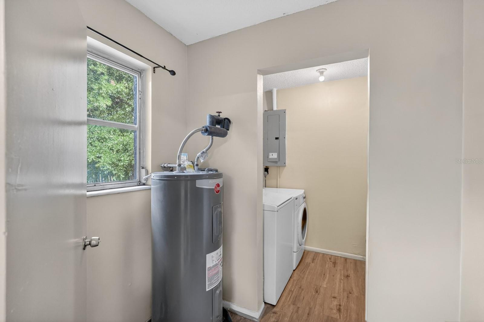 1060 E PATRICK CIR, DAYTONA BEACH, FL, 32117