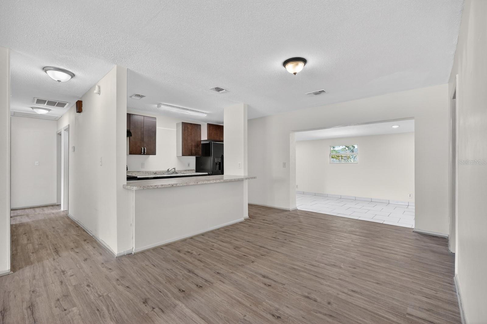 1060 E PATRICK CIR, DAYTONA BEACH, FL, 32117