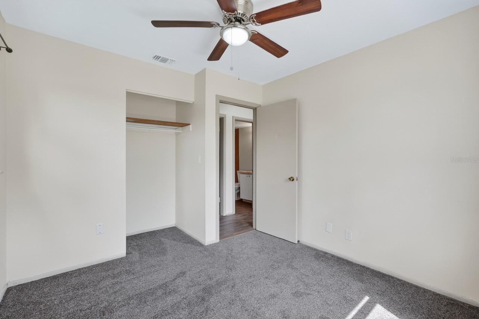 1060 E PATRICK CIR, DAYTONA BEACH, FL, 32117