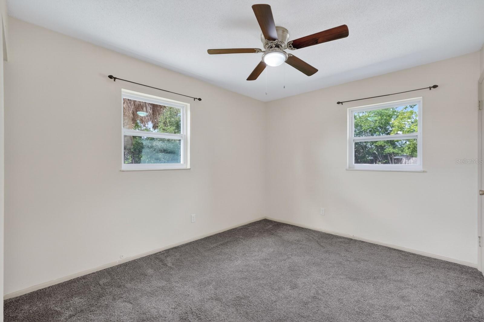 1060 E PATRICK CIR, DAYTONA BEACH, FL, 32117