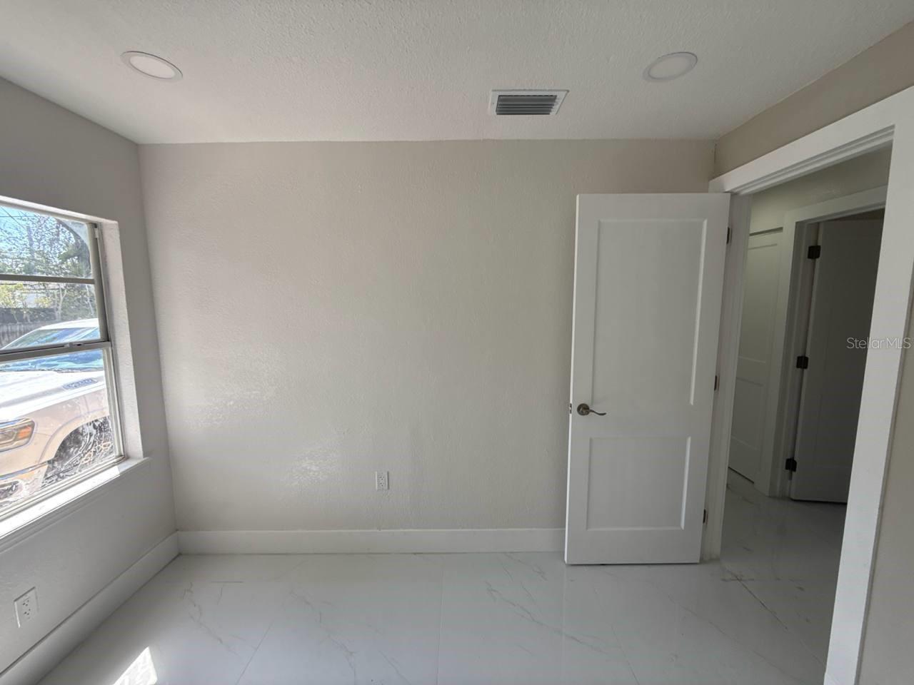 7211 N HIMES AVE, TAMPA, FL, 33614