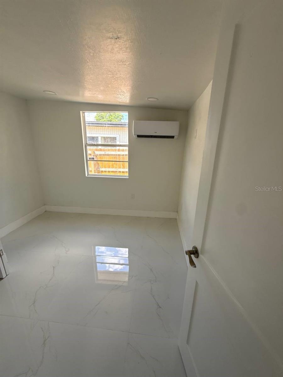 7211 N HIMES AVE, TAMPA, FL, 33614