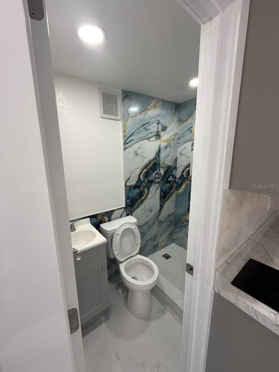 7211 N HIMES AVE, TAMPA, FL, 33614