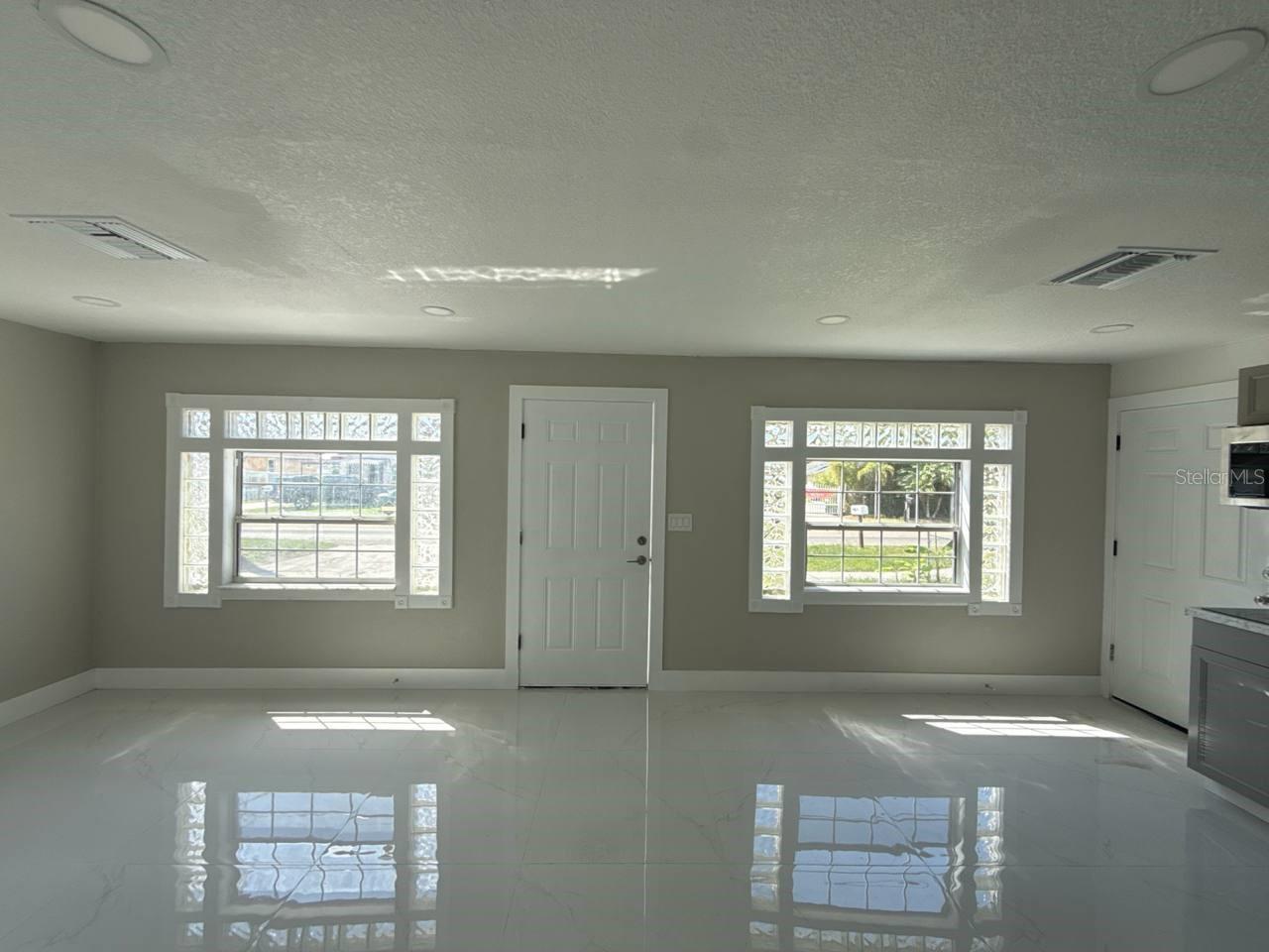 7211 N HIMES AVE, TAMPA, FL, 33614