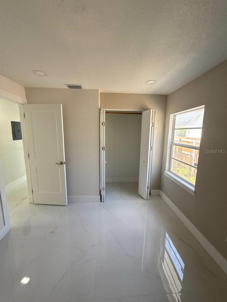 7211 N HIMES AVE, TAMPA, FL, 33614