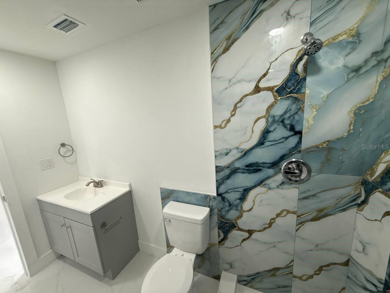 7211 N HIMES AVE, TAMPA, FL, 33614