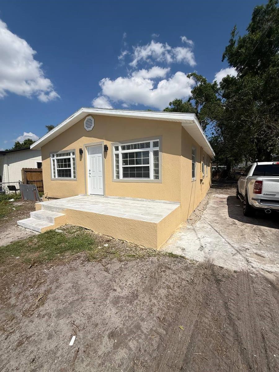 7211 N HIMES AVE, TAMPA, FL, 33614