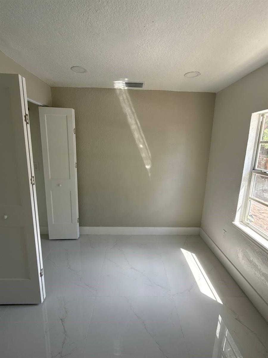 7211 N HIMES AVE, TAMPA, FL, 33614