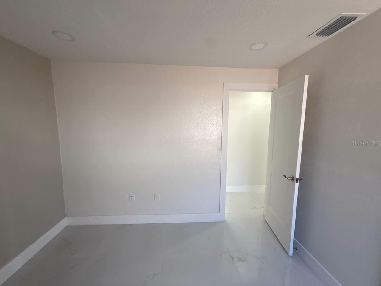 7211 N HIMES AVE, TAMPA, FL, 33614