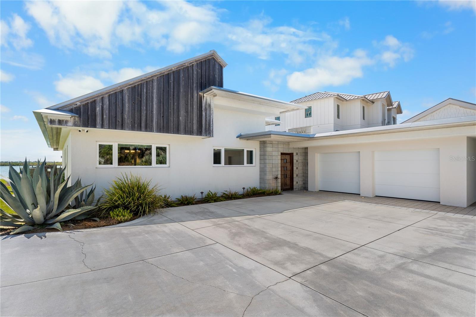 1800 N INDIAN RIVER RD, NEW SMYRNA BEACH, FL, 32169