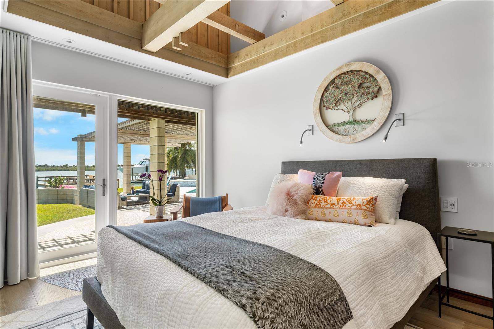 1800 N INDIAN RIVER RD, NEW SMYRNA BEACH, FL, 32169