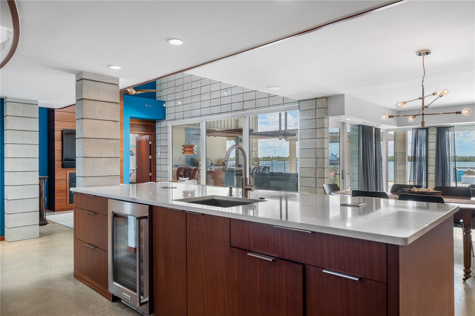 1800 N INDIAN RIVER RD, NEW SMYRNA BEACH, FL, 32169