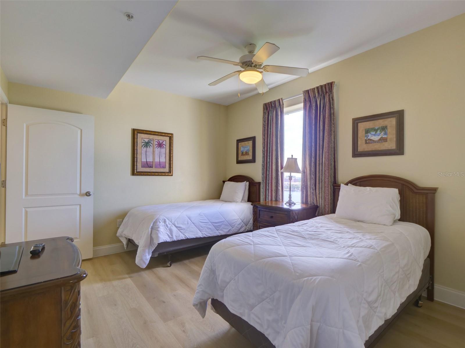 13427 BLUE HERON BEACH DR., ORLANDO, FL, 32821