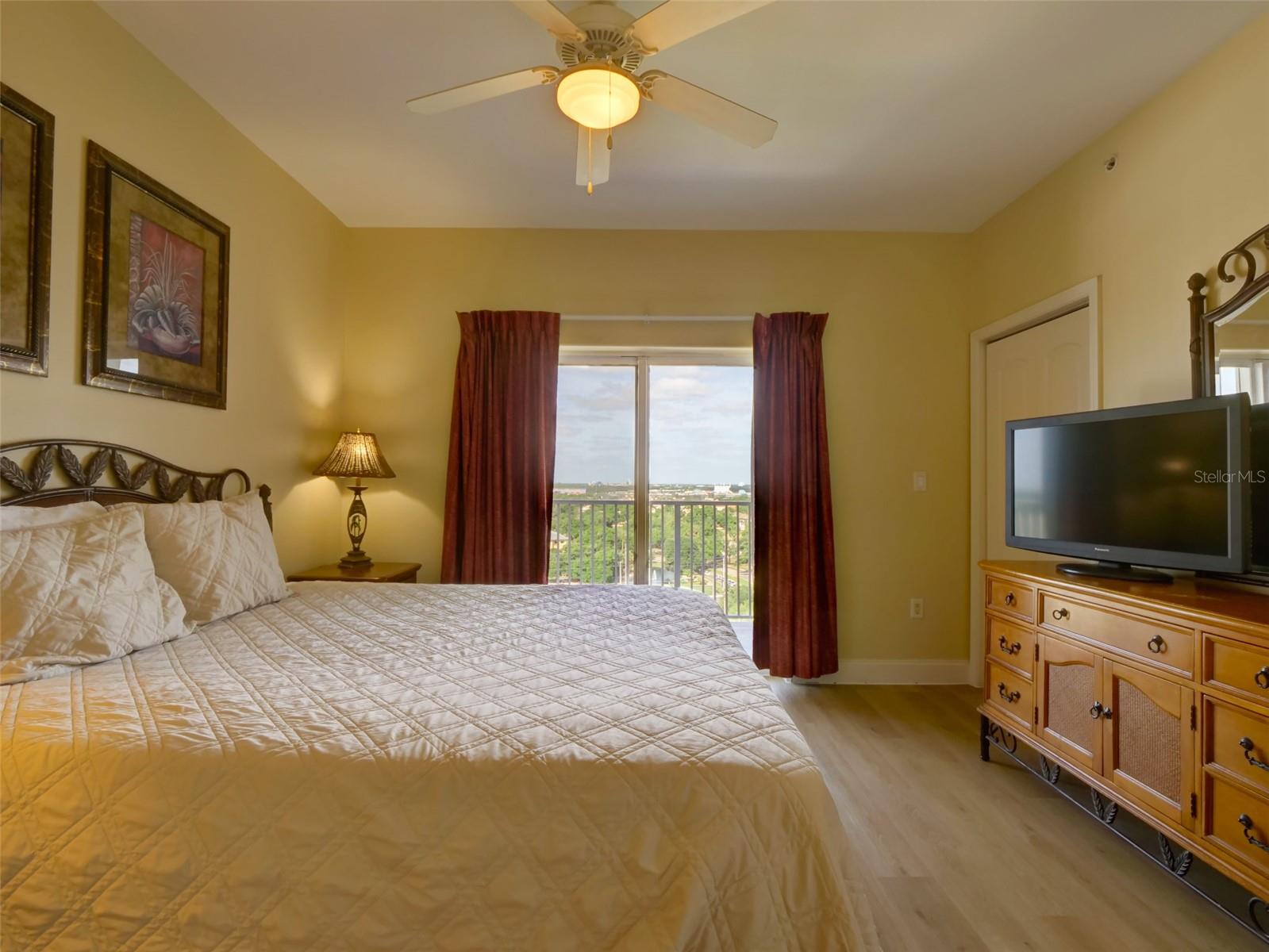 13427 BLUE HERON BEACH DR., ORLANDO, FL, 32821