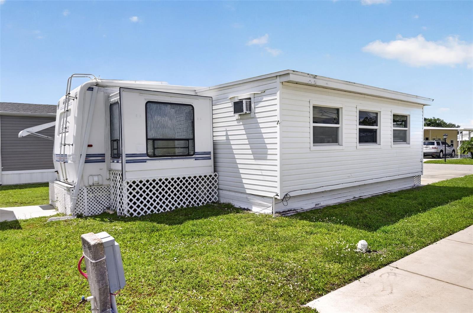 1306 TROUT, PUNTA GORDA, FL, 33950