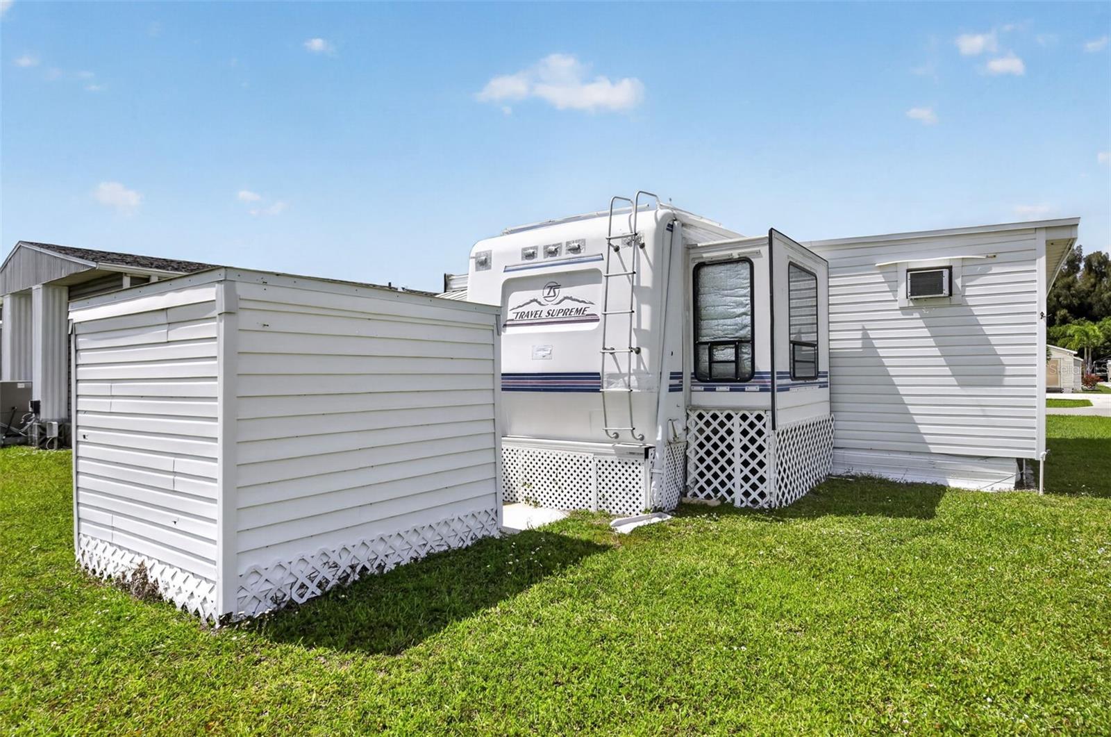 1306 TROUT, PUNTA GORDA, FL, 33950