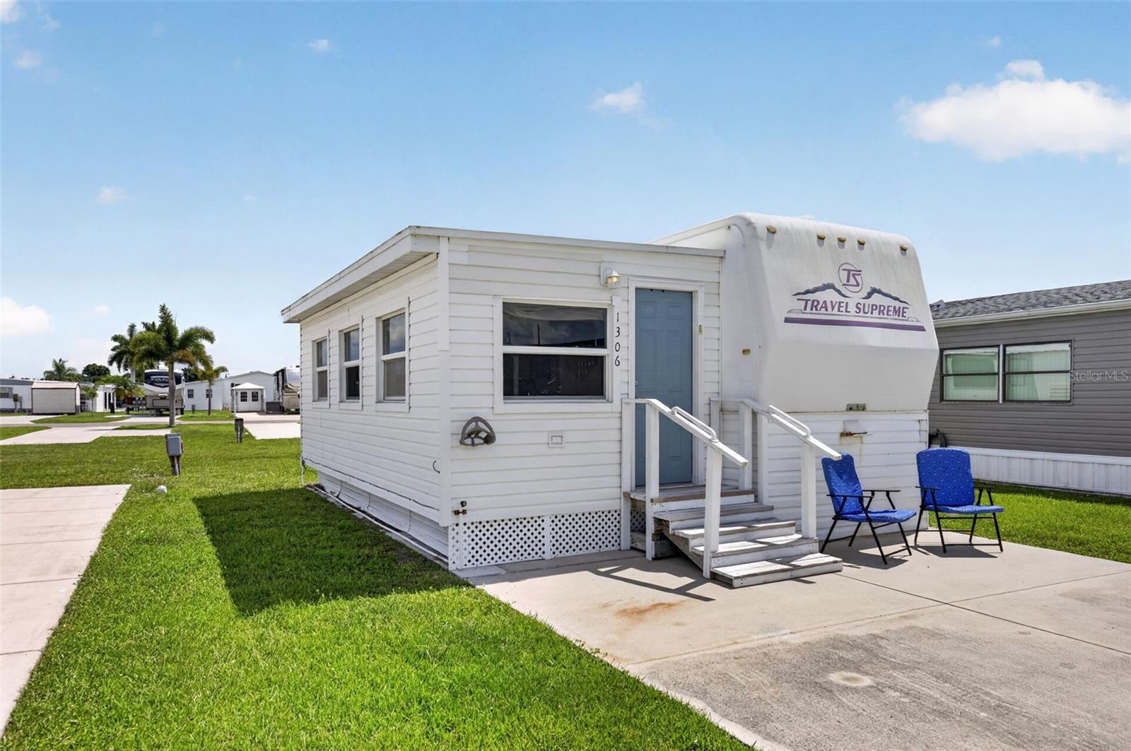 1306 TROUT, PUNTA GORDA, FL, 33950