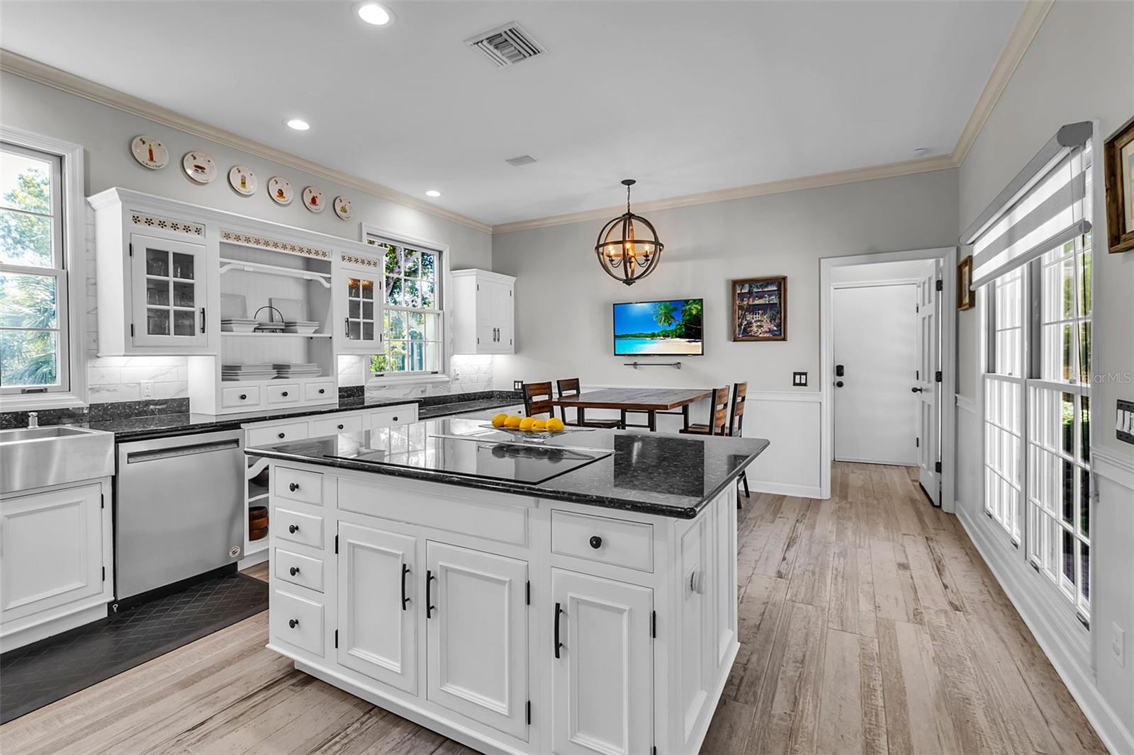 156 BISHOPS COURT RD, OSPREY, FL, 34229