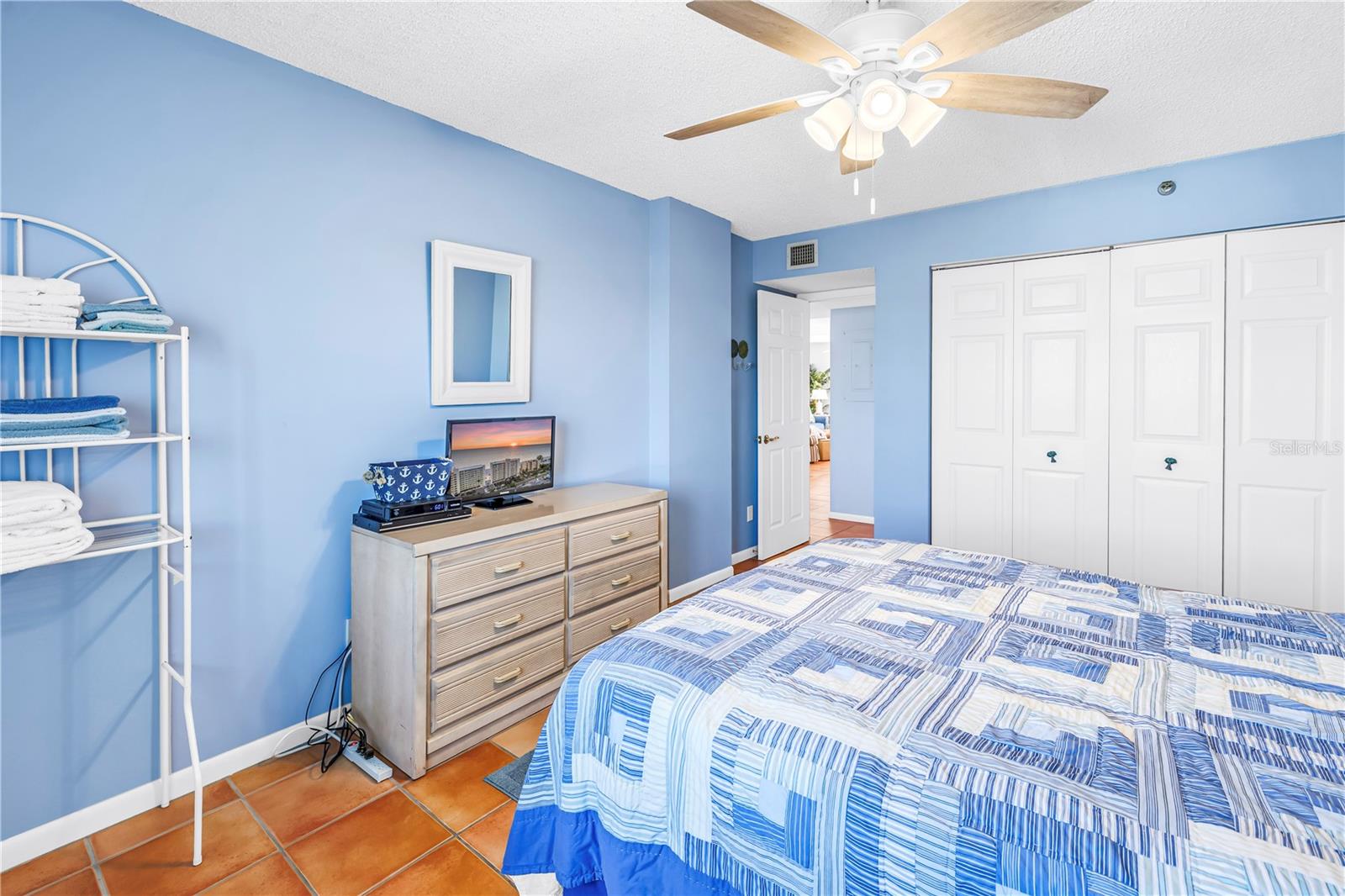 20002 GULF BLVD #2705, INDIAN SHORES, FL, 33785
