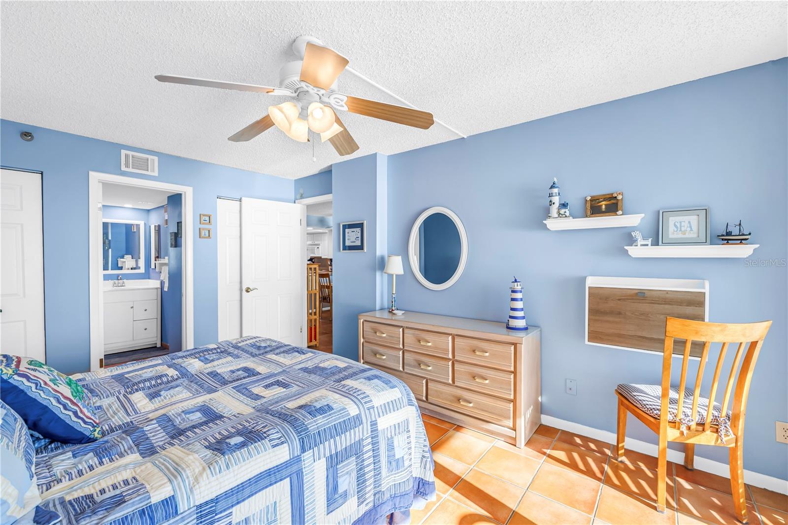 20002 GULF BLVD #2705, INDIAN SHORES, FL, 33785