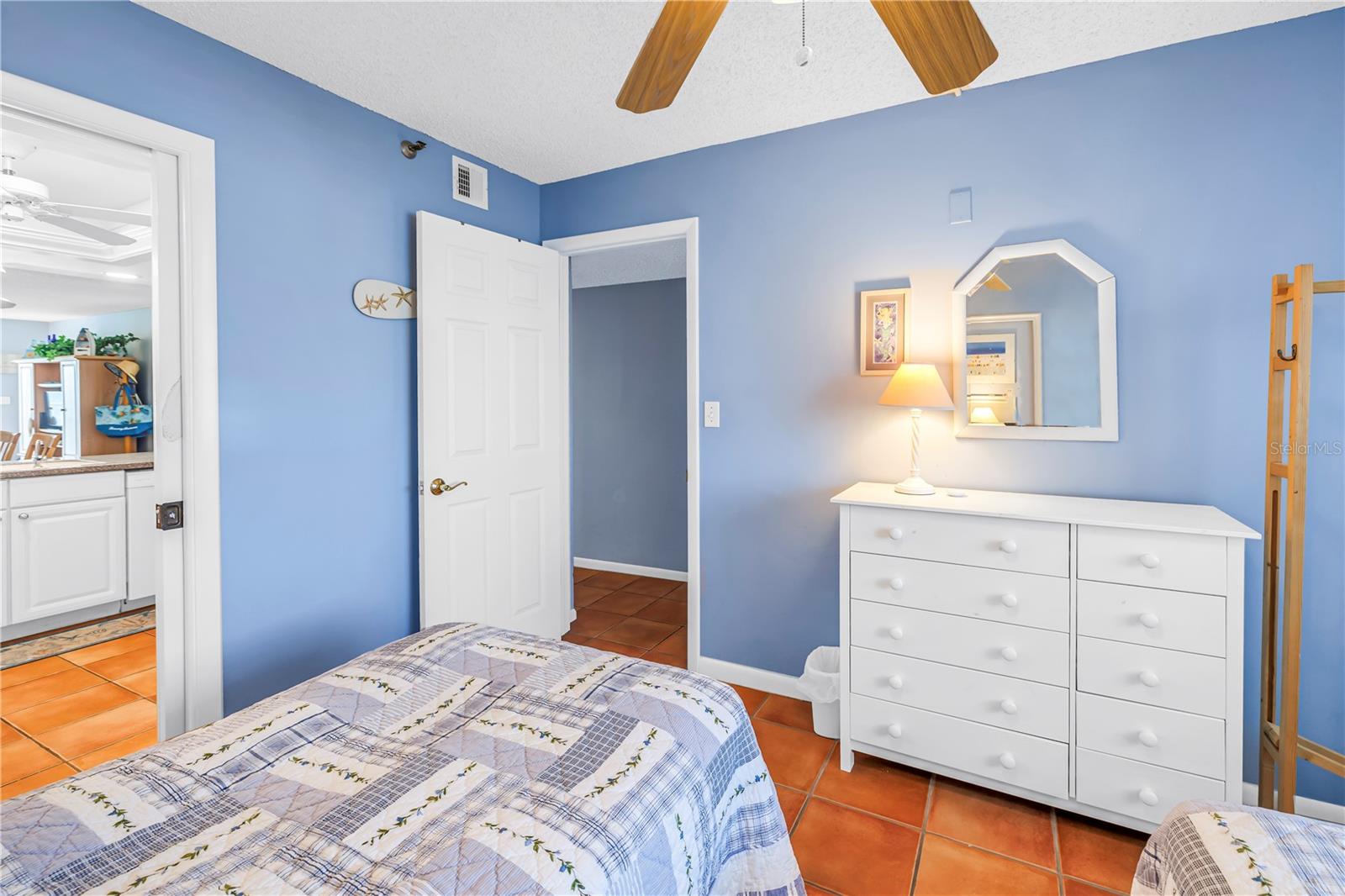 20002 GULF BLVD #2705, INDIAN SHORES, FL, 33785