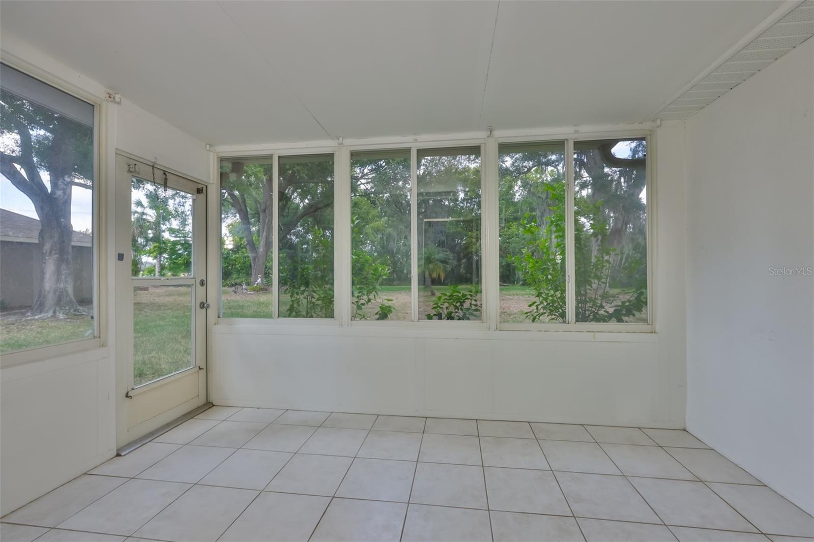 1414 BLUEWATER DR, SUN CITY CENTER, FL, 33573