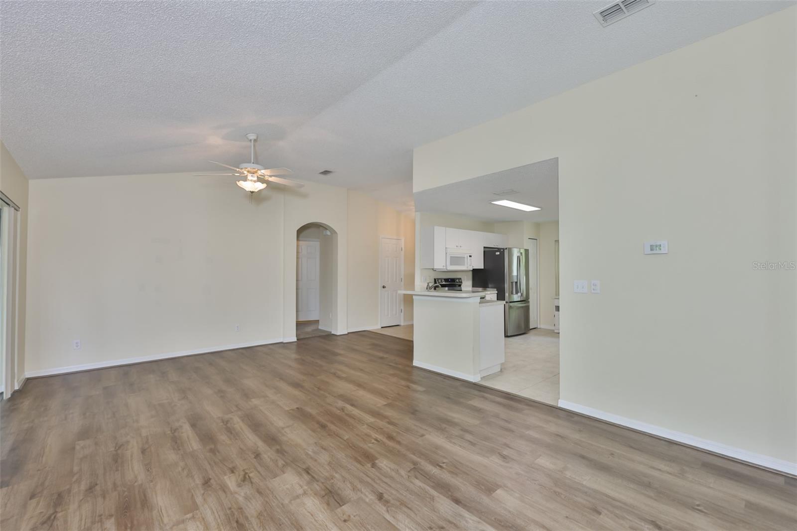 1414 BLUEWATER DR, SUN CITY CENTER, FL, 33573