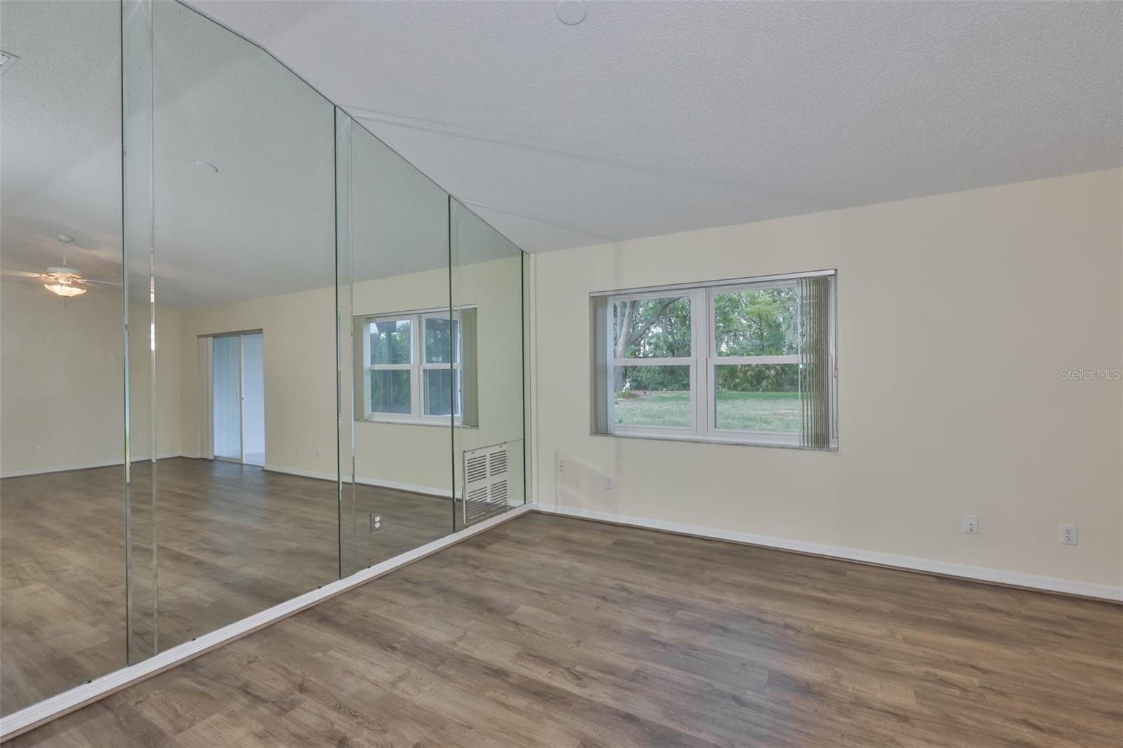 1414 BLUEWATER DR, SUN CITY CENTER, FL, 33573