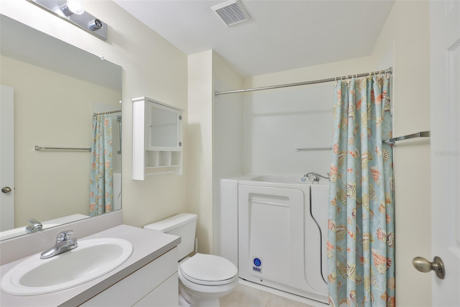 1414 BLUEWATER DR, SUN CITY CENTER, FL, 33573