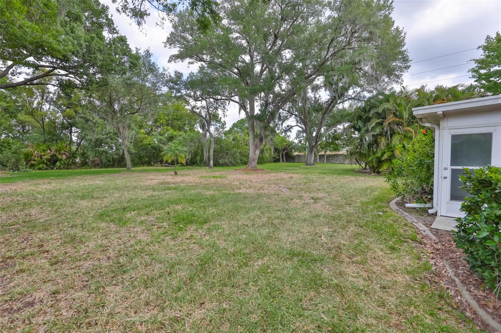 1414 BLUEWATER DR, SUN CITY CENTER, FL, 33573