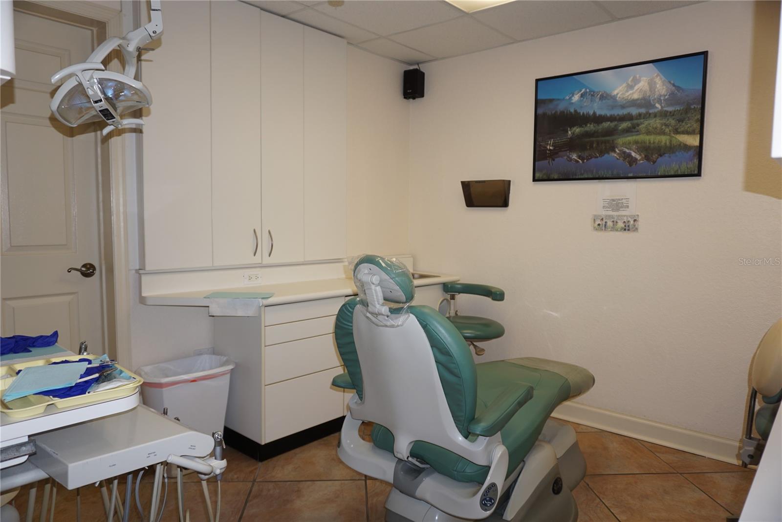 2910 W WATERS AVE, TAMPA, FL, 33614