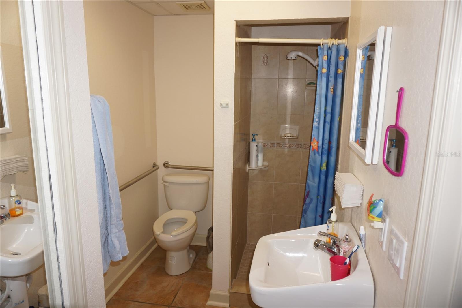 2910 W WATERS AVE, TAMPA, FL, 33614